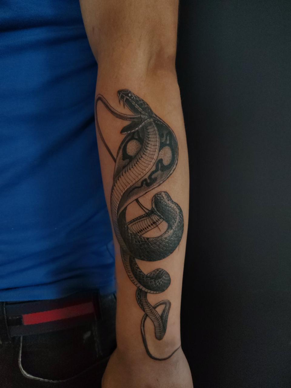 Cobra, blackwork