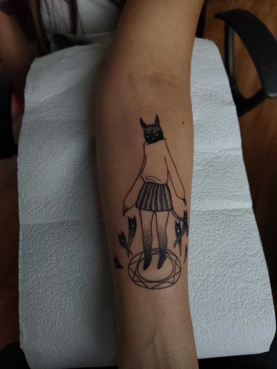 Ilustración de chica y gatos, fineline